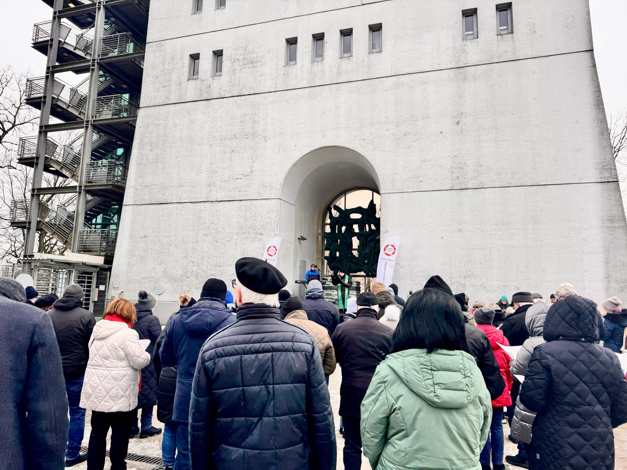Rund 100 Menschen setzten ein Zeichen.